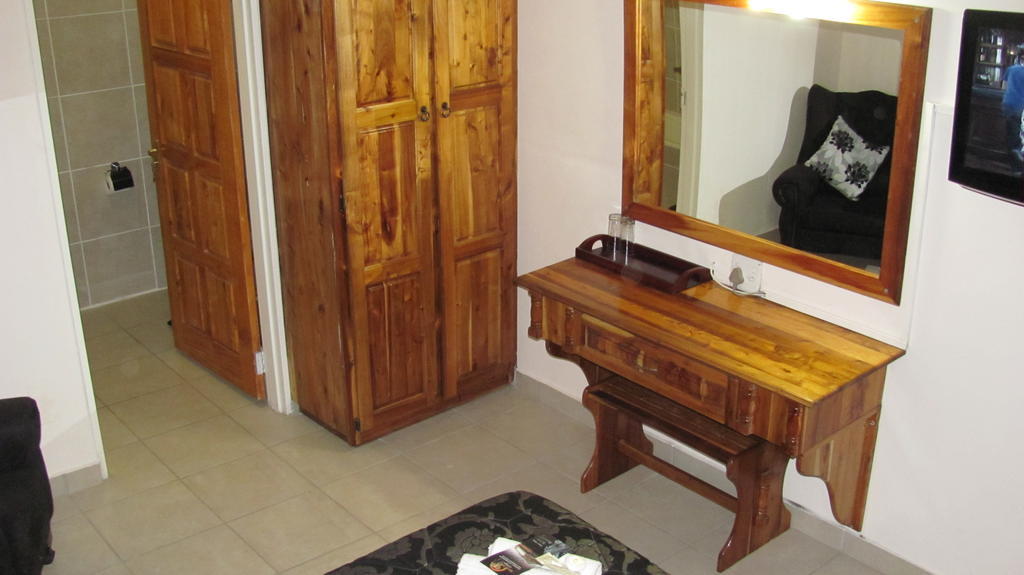 Ivory Tusk Lodge Tzaneen Zimmer foto